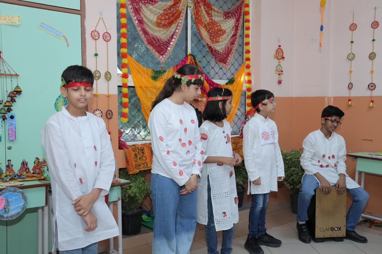 STEAM Spectacle: Fostering Future Innovators 